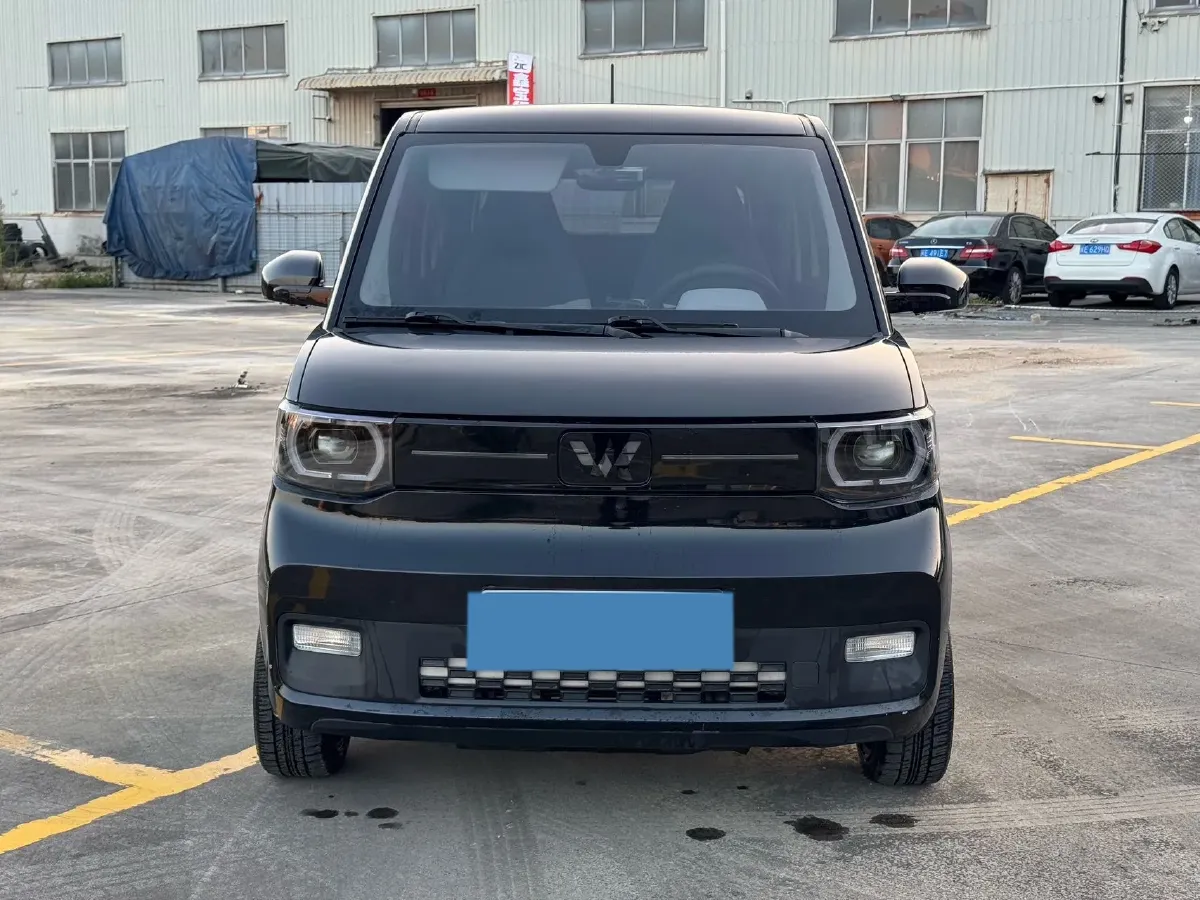 2022 WuLing HongGuang MINI EV BEV 13.9KWH,autocango,china used car exporter,china ev exporter,chinese used car exporter,chinese used ev exporter