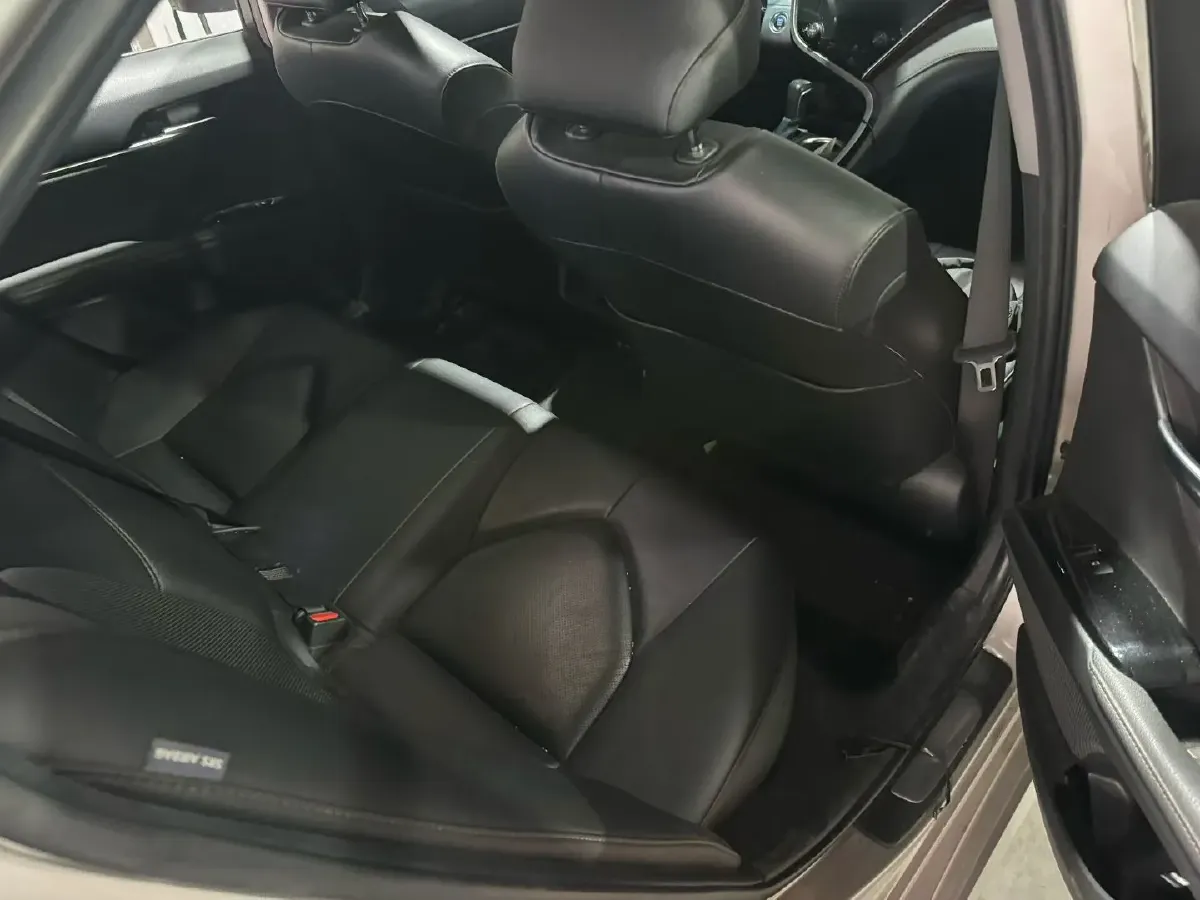 2019 Toyota Camry 2.0L 178HP L4 CVT,autocango,china used car exporter,china ev exporter,chinese used car exporter,chinese used ev exporter