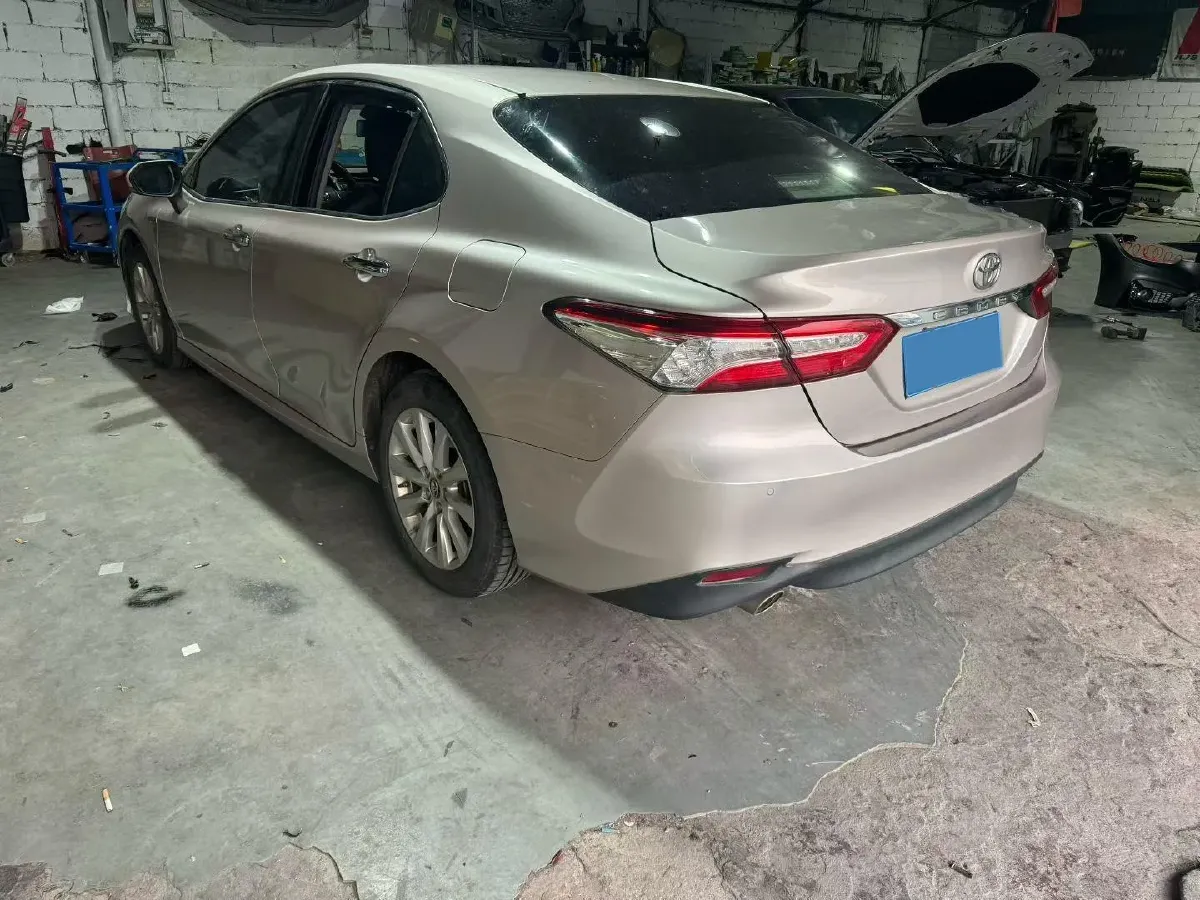 2019 Toyota Camry 2.0L 178HP L4 CVT,autocango,china used car exporter,china ev exporter,chinese used car exporter,chinese used ev exporter