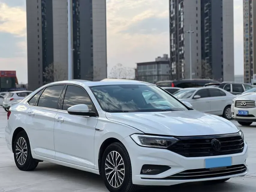 2019 Jeep Renegade 1.3T 173HP L4 7DCT,autocango,china used car exporter,china ev exporter,chinese used car exporter,chinese used ev exporter