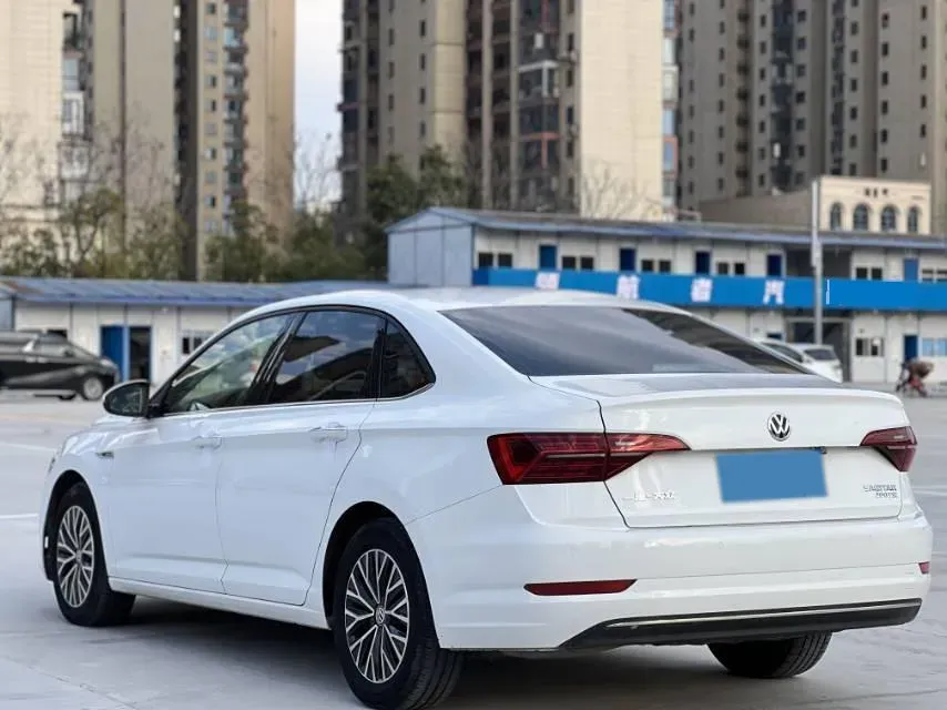 2019 Jeep Renegade 1.3T 173HP L4 7DCT,autocango,china used car exporter,china ev exporter,chinese used car exporter,chinese used ev exporter