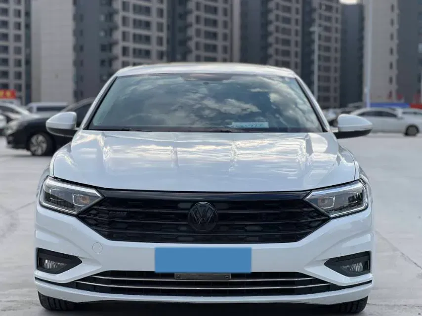 2019 Jeep Renegade 1.3T 173HP L4 7DCT,autocango,china used car exporter,china ev exporter,chinese used car exporter,chinese used ev exporter