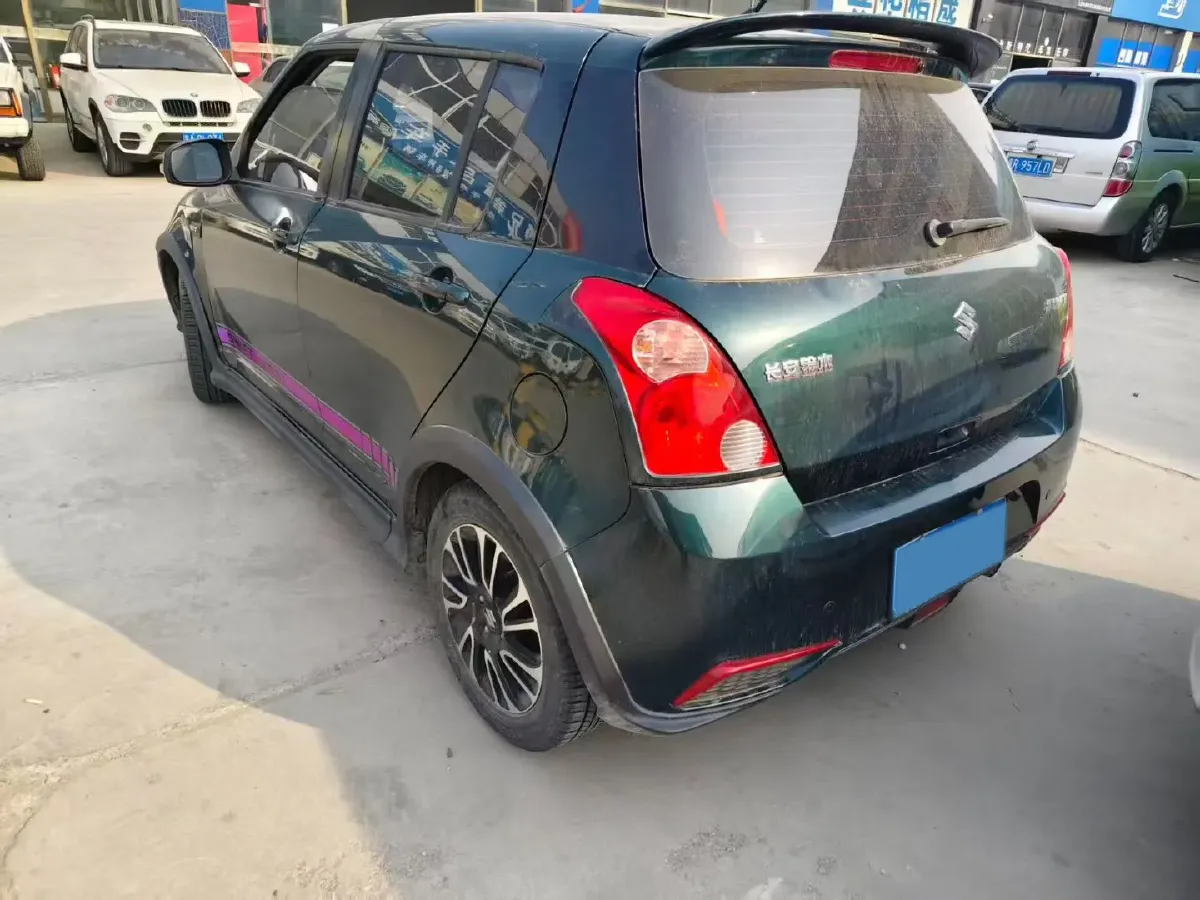 2016 Suzuki Swift 1.5L 103HP L4 5MT,autocango,china used car exporter,china ev exporter,chinese used car exporter,chinese used ev exporter