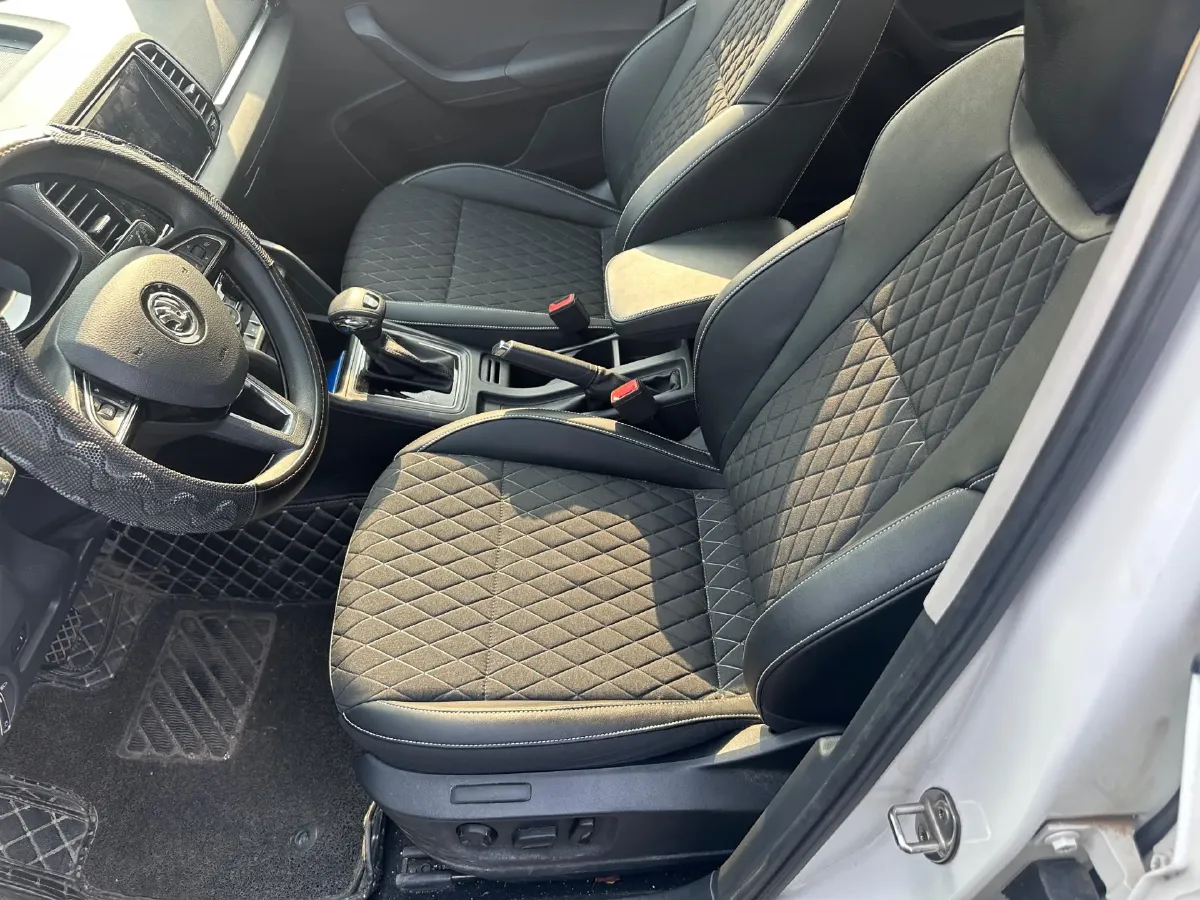 2019 Skoda Octavia 1.4T 150HP L4 7DCT,autocango,china used car exporter,china ev exporter,chinese used car exporter,chinese used ev exporter