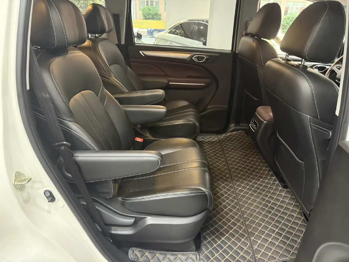 2021 GAC Trumpchi M6 1.5T 169HP L4 7DCT,autocango,china used car exporter,china ev exporter,chinese used car exporter,chinese used ev exporter