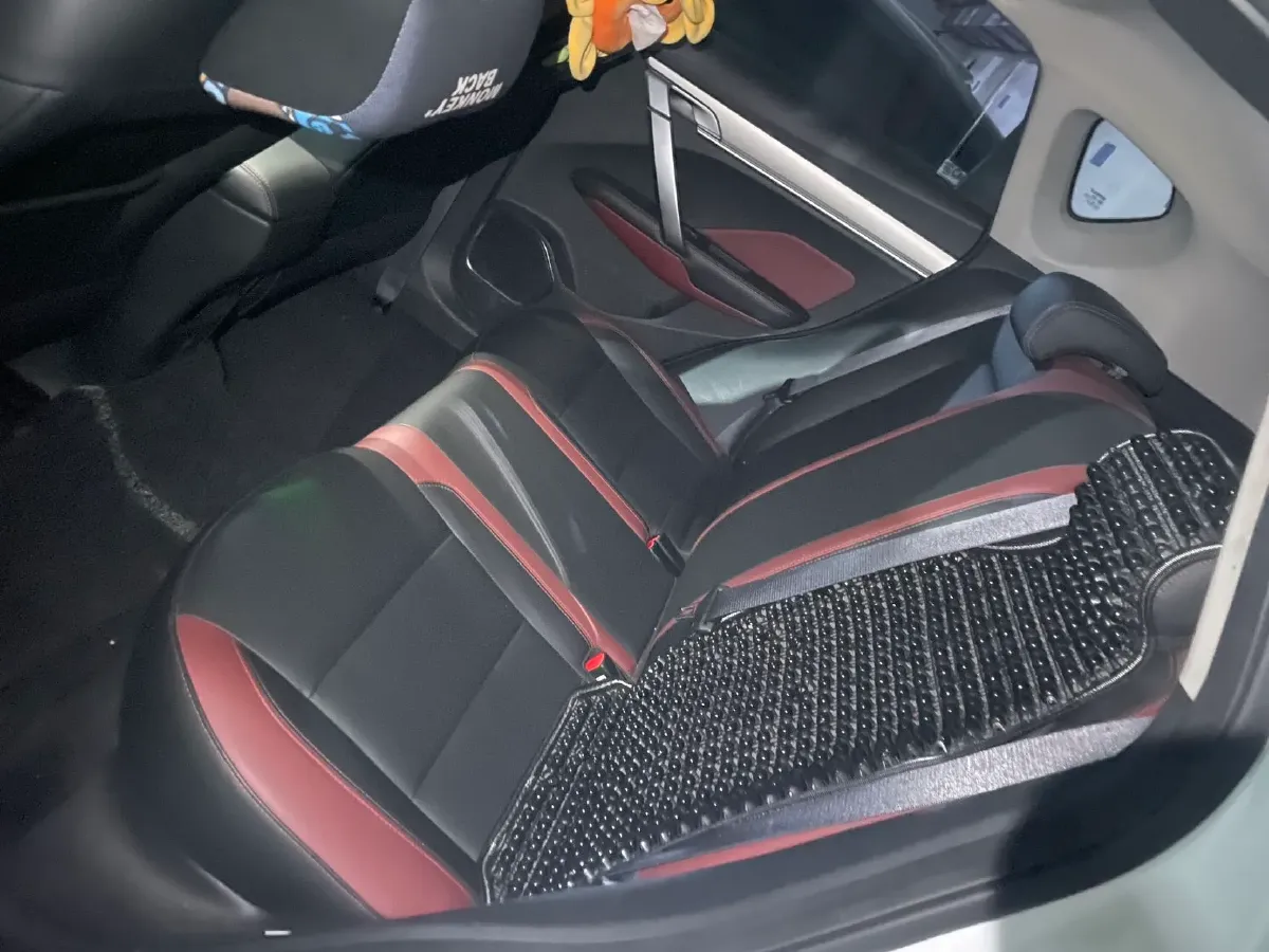 2021 Geely Coolray 1.4T 141HP L4 6DCT,autocango,china used car exporter,china ev exporter,chinese used car exporter,chinese used ev exporter