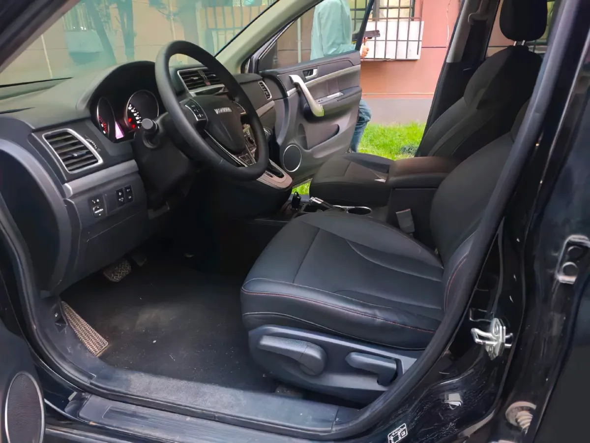 2019 Haval M6 1.5T 150HP L4 7DCT,autocango,china used car exporter,china ev exporter,chinese used car exporter,chinese used ev exporter