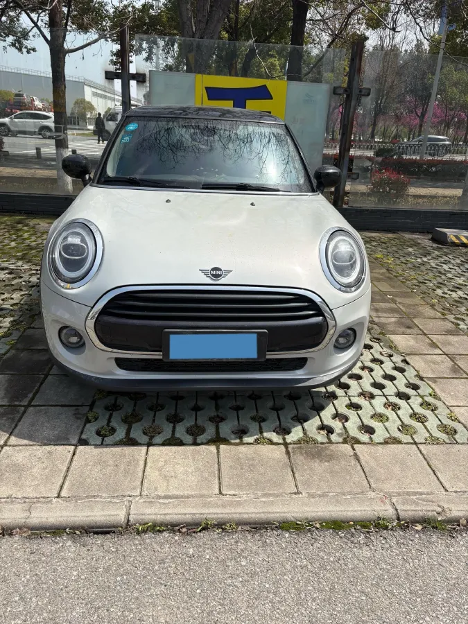 2020 MINI MINI 1.5T 136HP L3 7DCT,autocango,china used car exporter,china ev exporter,chinese used car exporter,chinese used ev exporter