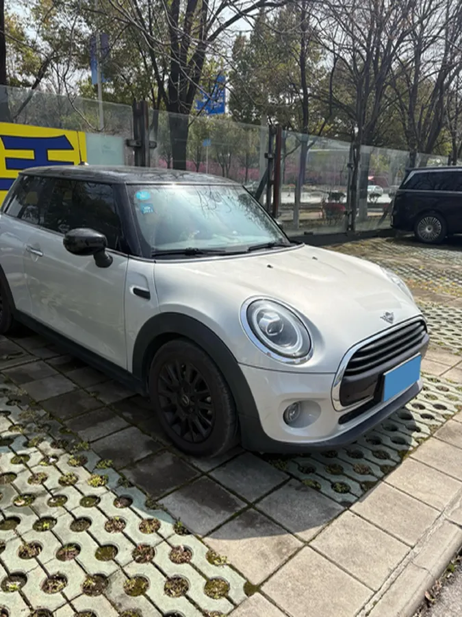 2020 MINI MINI 1.5T 136HP L3 7DCT,autocango,china used car exporter,china ev exporter,chinese used car exporter,chinese used ev exporter