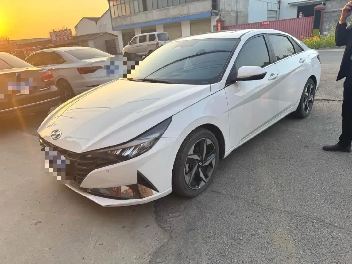 2022 Hyundai Elantra 1.5L 115HP L4 CVT,autocango,china used car exporter,china ev exporter,chinese used car exporter,chinese used ev exporter