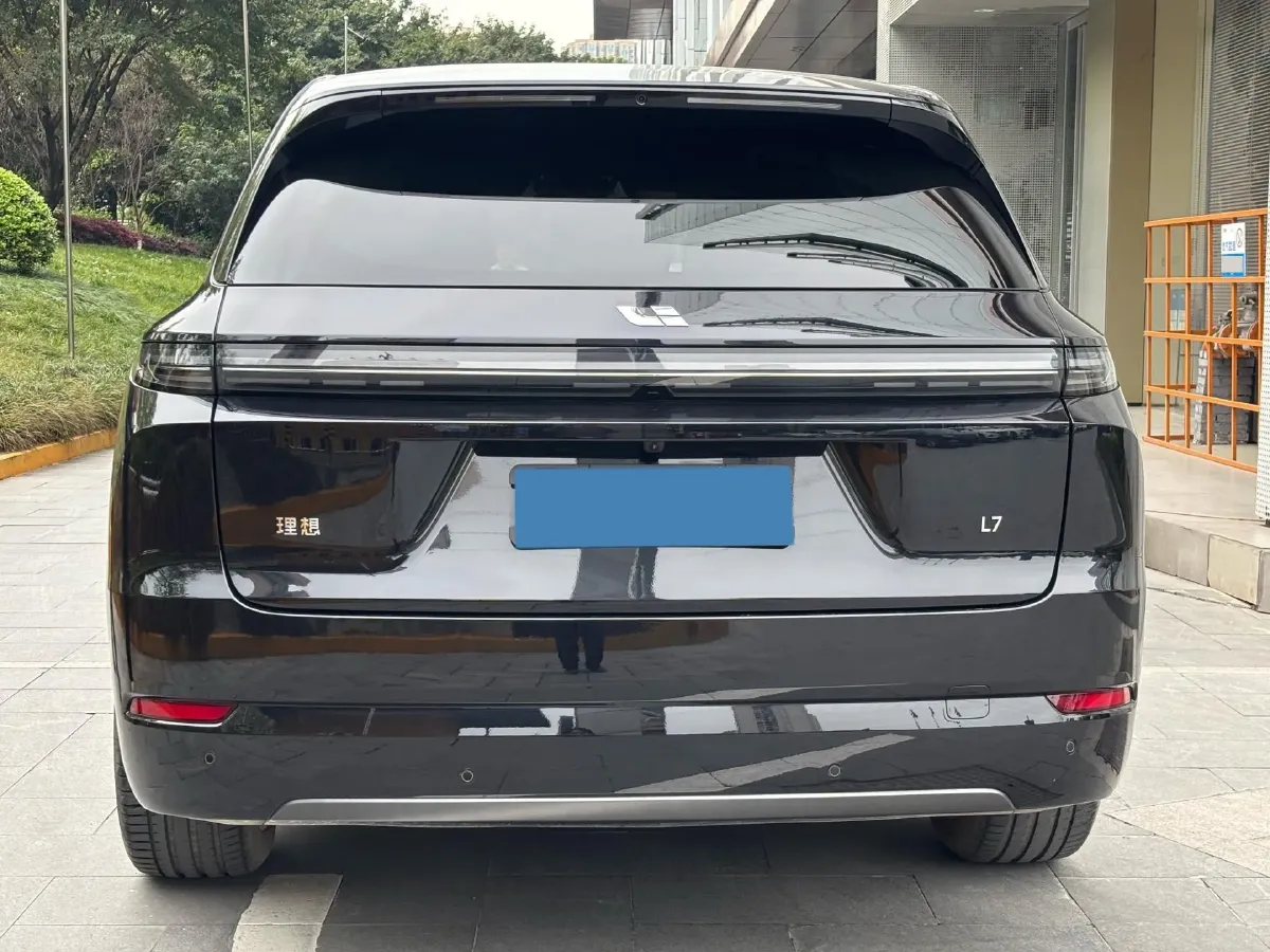 2025 Li L7 Range Extended 154HP REEV,autocango,china used car exporter,china ev exporter,chinese used car exporter,chinese used ev exporter