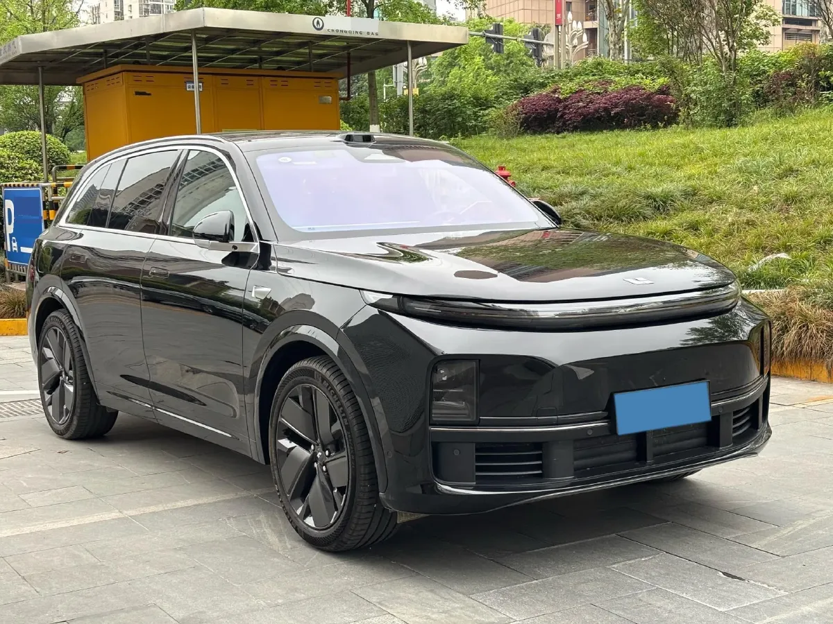 2025 Li L7 Range Extended 154HP REEV,autocango,china used car exporter,china ev exporter,chinese used car exporter,chinese used ev exporter