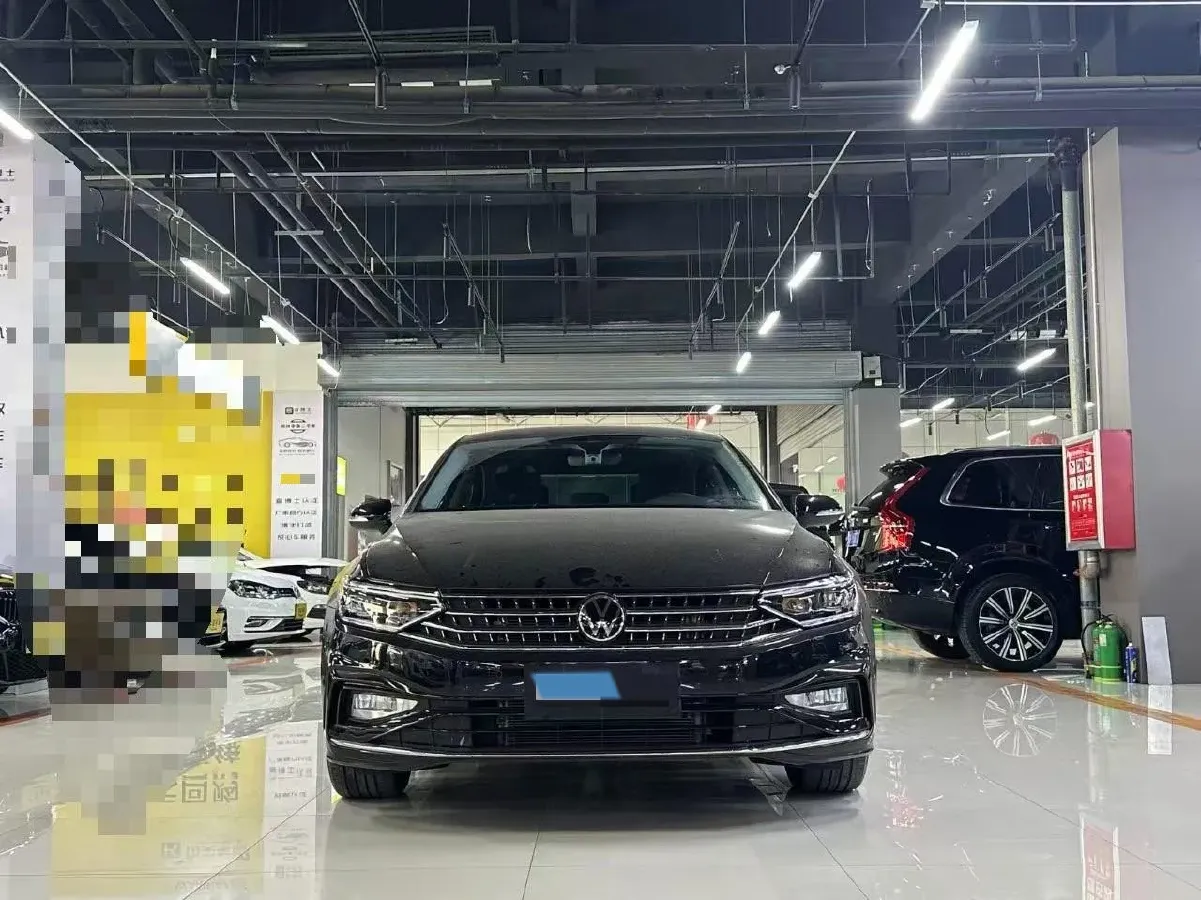 2024 Volkswagen Magotan 2.0T 186HP L4 7DCT,autocango,china used car exporter,china ev exporter,chinese used car exporter,chinese used ev exporter