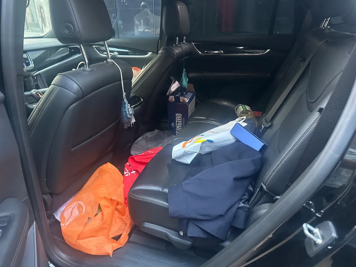 2020 Cadillac XT6 2.0T 241HP L4 9AT,autocango,china used car exporter,china ev exporter,chinese used car exporter,chinese used ev exporter