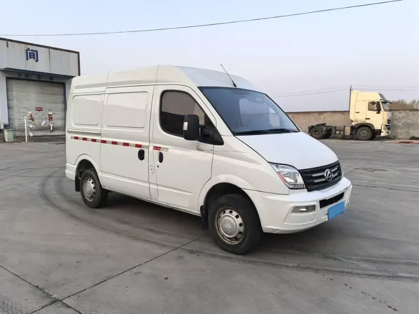 2023 MAXUS XinTu V80 2.0T 127HP L4 6MT,autocango,china used car exporter,china ev exporter,chinese used car exporter,chinese used ev exporter