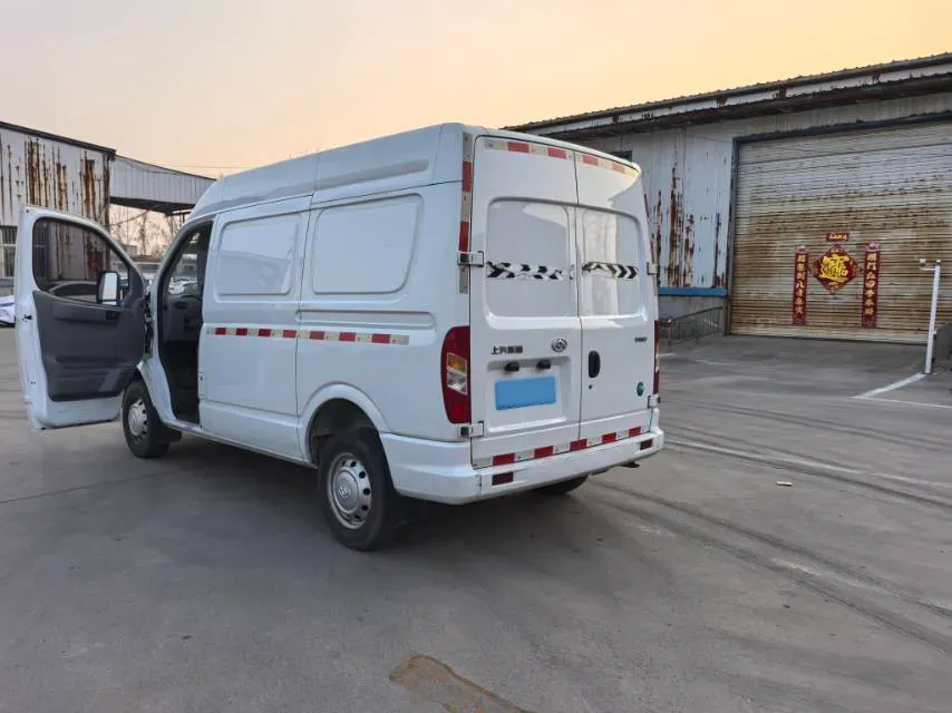 2023 MAXUS XinTu V80 2.0T 127HP L4 6MT,autocango,china used car exporter,china ev exporter,chinese used car exporter,chinese used ev exporter