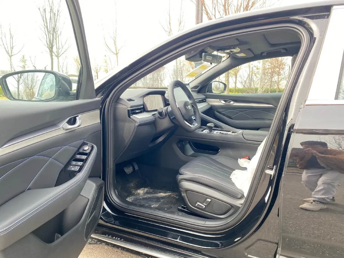 2026 Geely Preface 1.5T 181HP L4 7DCT,autocango,china used car exporter,china ev exporter,chinese used car exporter,chinese used ev exporter