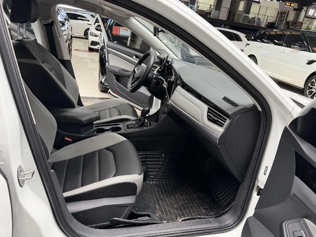 2023 Volkswagen Bora 1.5T 160HP L4 7DCT,autocango,china used car exporter,china ev exporter,chinese used car exporter,chinese used ev exporter