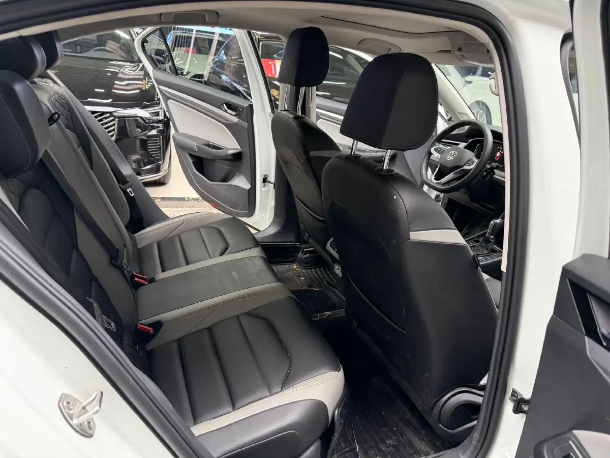 2023 Volkswagen Bora 1.5T 160HP L4 7DCT,autocango,china used car exporter,china ev exporter,chinese used car exporter,chinese used ev exporter