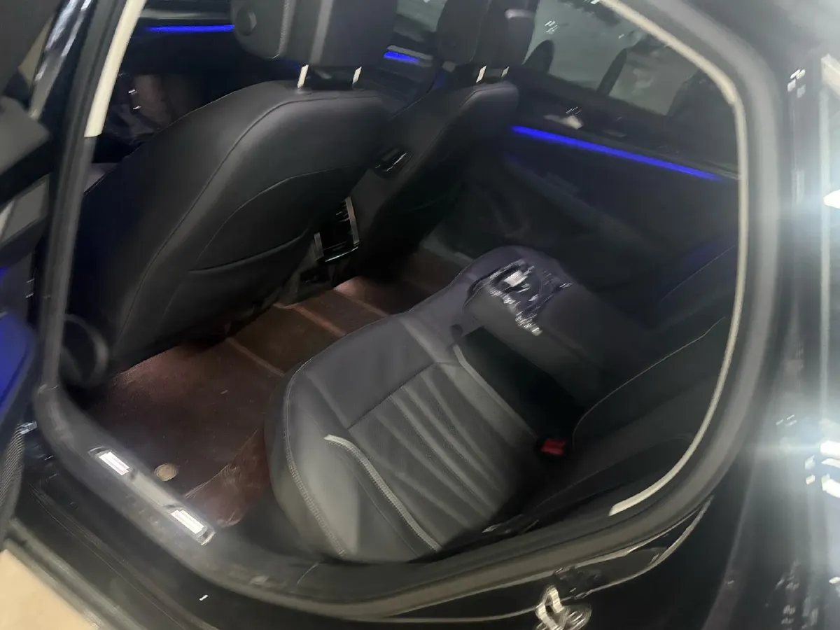 2024 Volkswagen Passat 2.0T 220HP L4 7DCT,autocango,china used car exporter,china ev exporter,chinese used car exporter,chinese used ev exporter