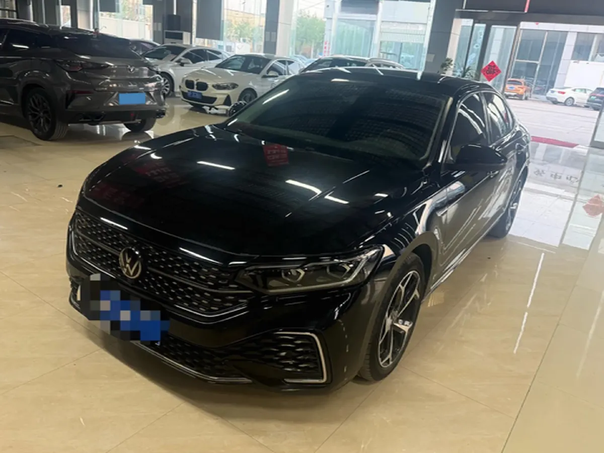 2024 Volkswagen Passat 2.0T 220HP L4 7DCT,autocango,china used car exporter,china ev exporter,chinese used car exporter,chinese used ev exporter