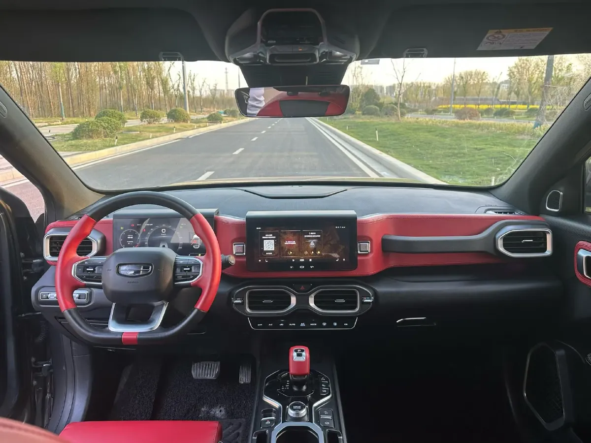 2020 Geely ICON 1.5T 177HP L3 7DCT,autocango,china used car exporter,china ev exporter,chinese used car exporter,chinese used ev exporter