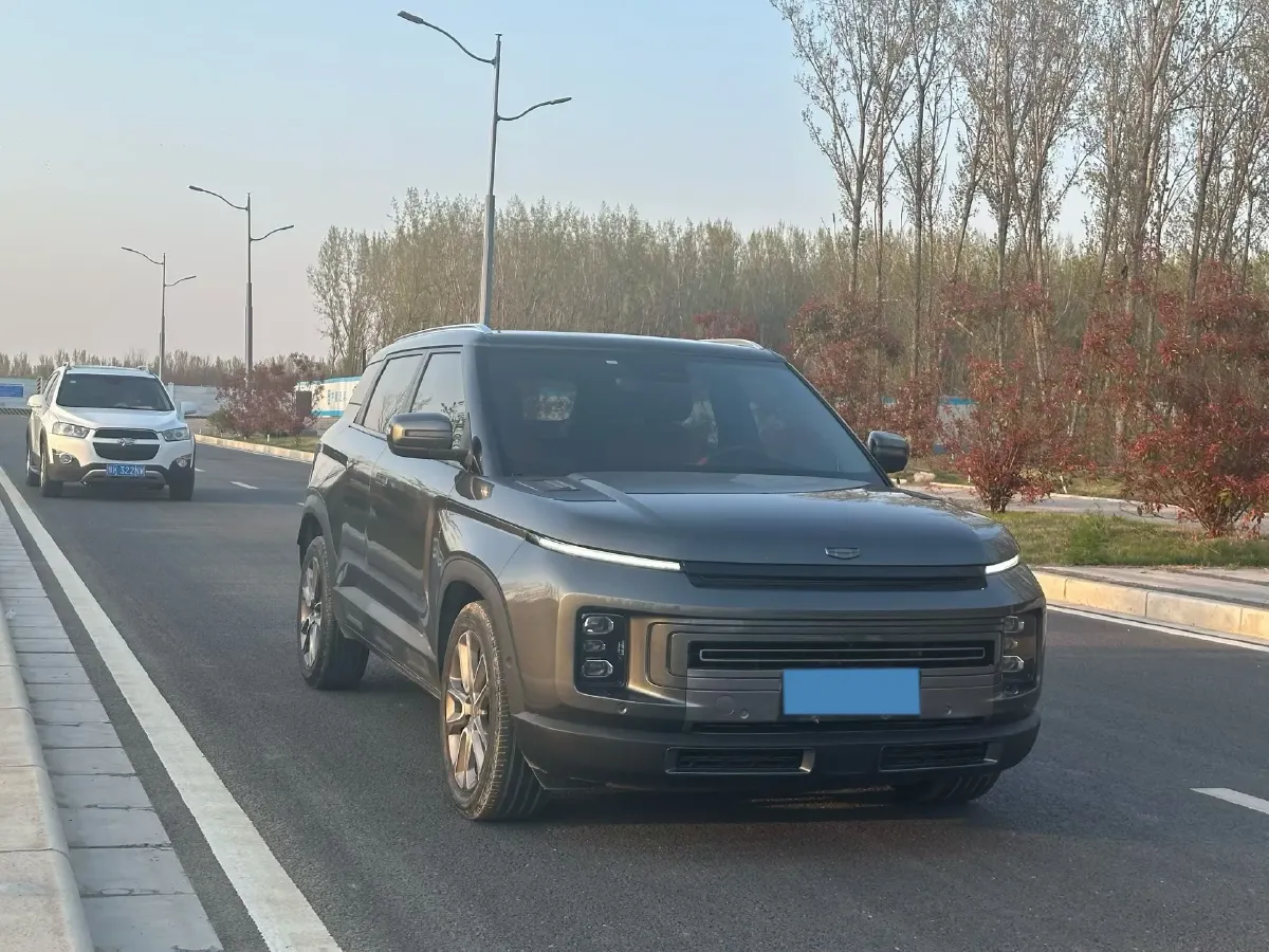 2020 Geely ICON 1.5T 177HP L3 7DCT,autocango,china used car exporter,china ev exporter,chinese used car exporter,chinese used ev exporter