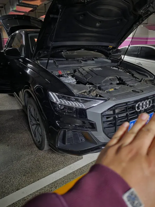 2022 Audi Q8 3.0T 340HP V6 8AT,autocango,china used car exporter,china ev exporter,chinese used car exporter,chinese used ev exporter