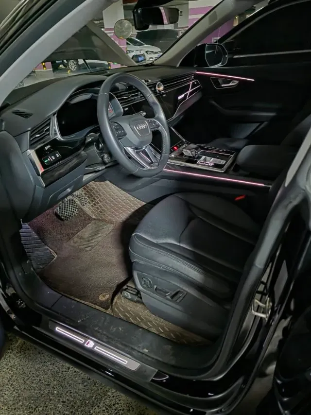 2022 Audi Q8 3.0T 340HP V6 8AT,autocango,china used car exporter,china ev exporter,chinese used car exporter,chinese used ev exporter