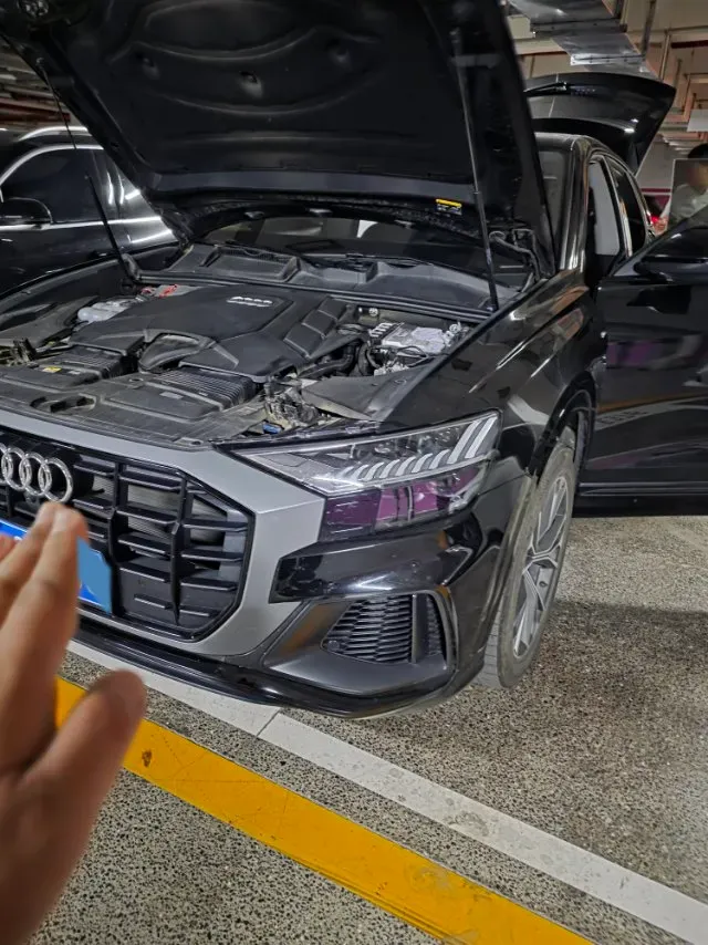 2022 Audi Q8 3.0T 340HP V6 8AT,autocango,china used car exporter,china ev exporter,chinese used car exporter,chinese used ev exporter