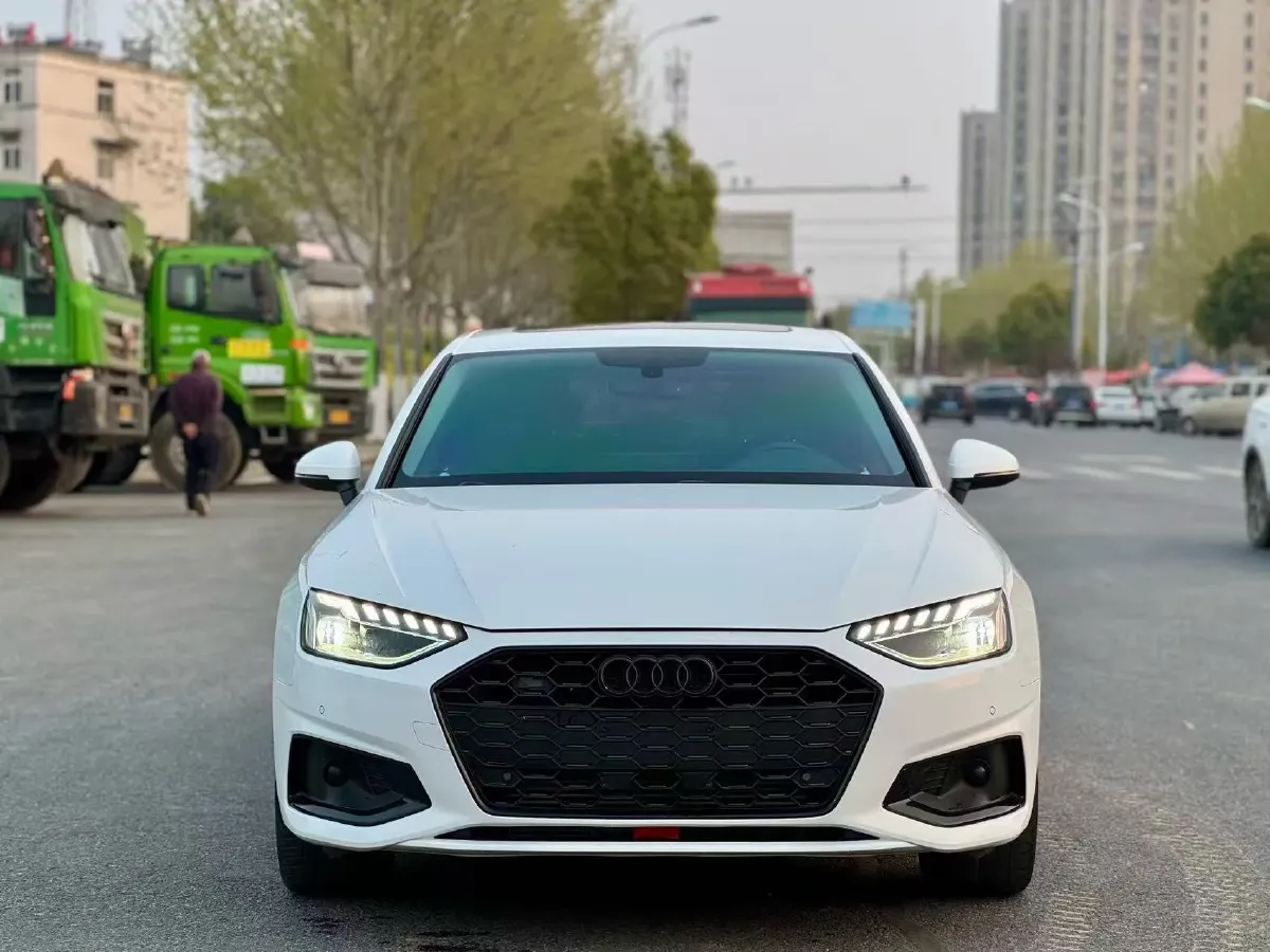 2020 Audi A4L 2.0T 190HP L4 7DCT,autocango,china used car exporter,china ev exporter,chinese used car exporter,chinese used ev exporter