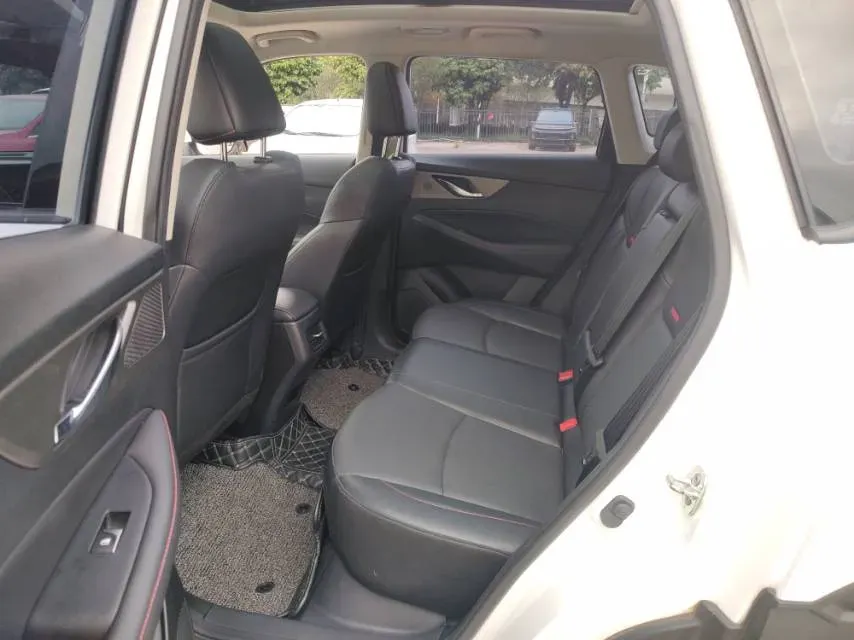 2021 ChangAn CS35 Plus 1.4T 160HP L4 7DCT,autocango,china used car exporter,china ev exporter,chinese used car exporter,chinese used ev exporter