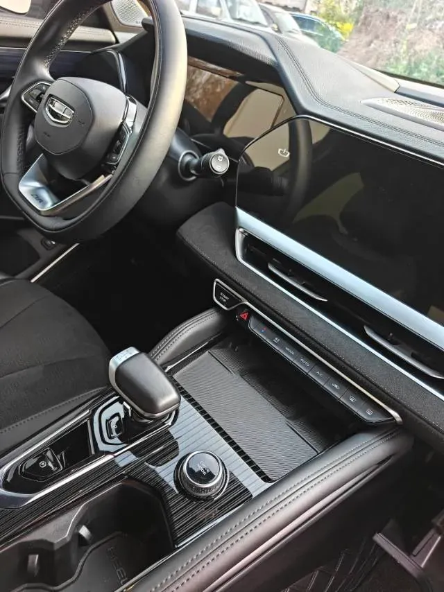 2024 Geely Monjaro 2.0T 238HP L4 8AT,autocango,china used car exporter,china ev exporter,chinese used car exporter,chinese used ev exporter