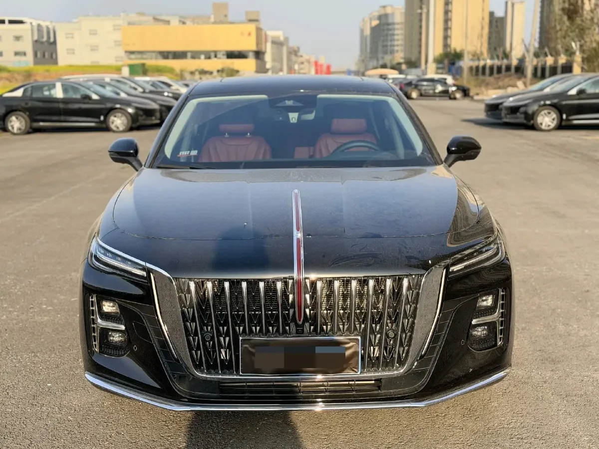 2025 HongQi H5 1.5T 169HP L4 1DHT Hybrid,autocango,china used car exporter,china ev exporter,chinese used car exporter,chinese used ev exporter