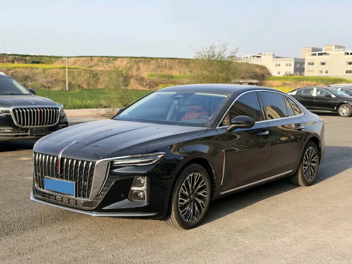 2025 HongQi H5 1.5T 169HP L4 1DHT Hybrid,autocango,china used car exporter,china ev exporter,chinese used car exporter,chinese used ev exporter