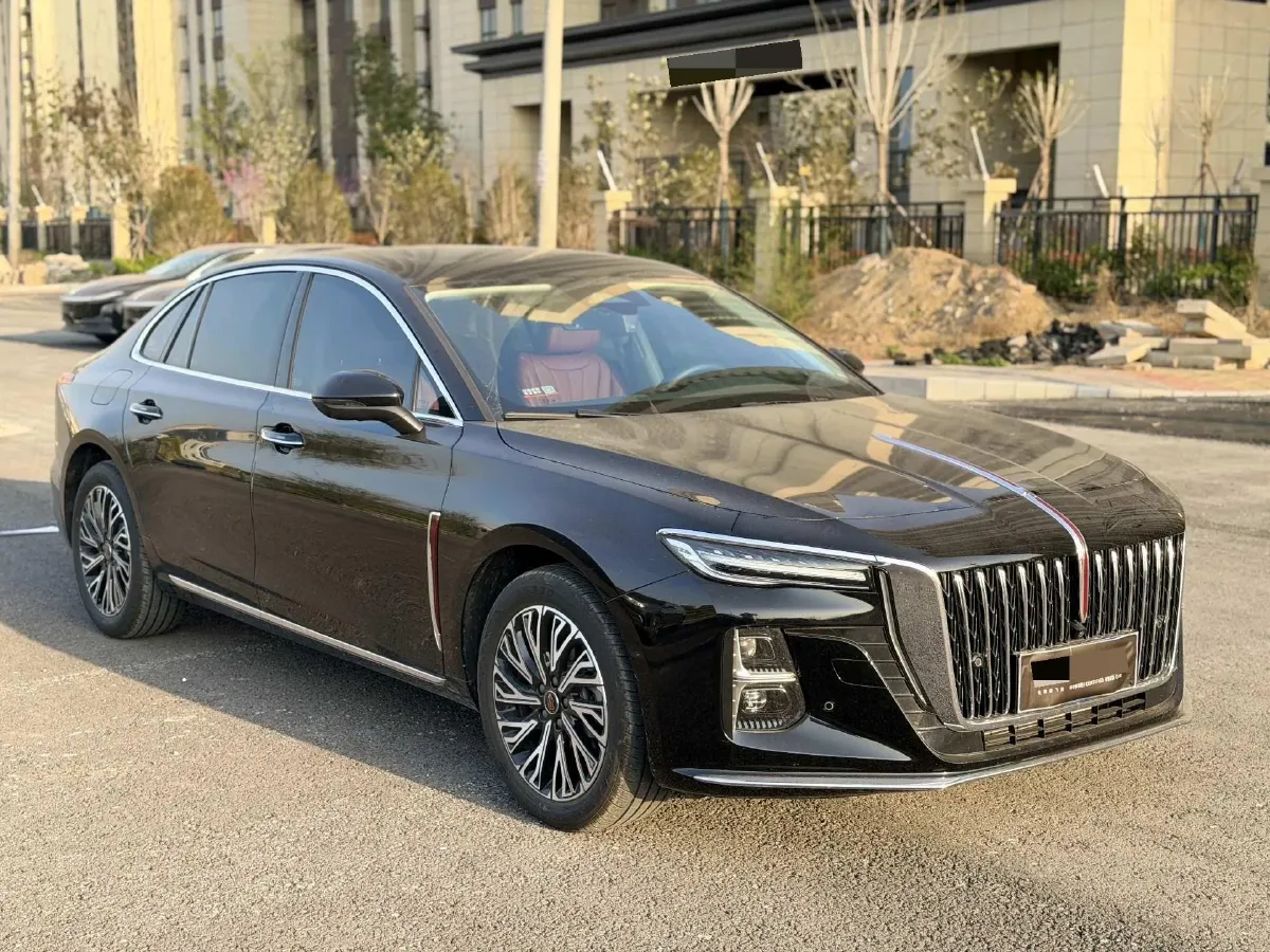 2025 HongQi H5 1.5T 169HP L4 1DHT Hybrid,autocango,china used car exporter,china ev exporter,chinese used car exporter,chinese used ev exporter