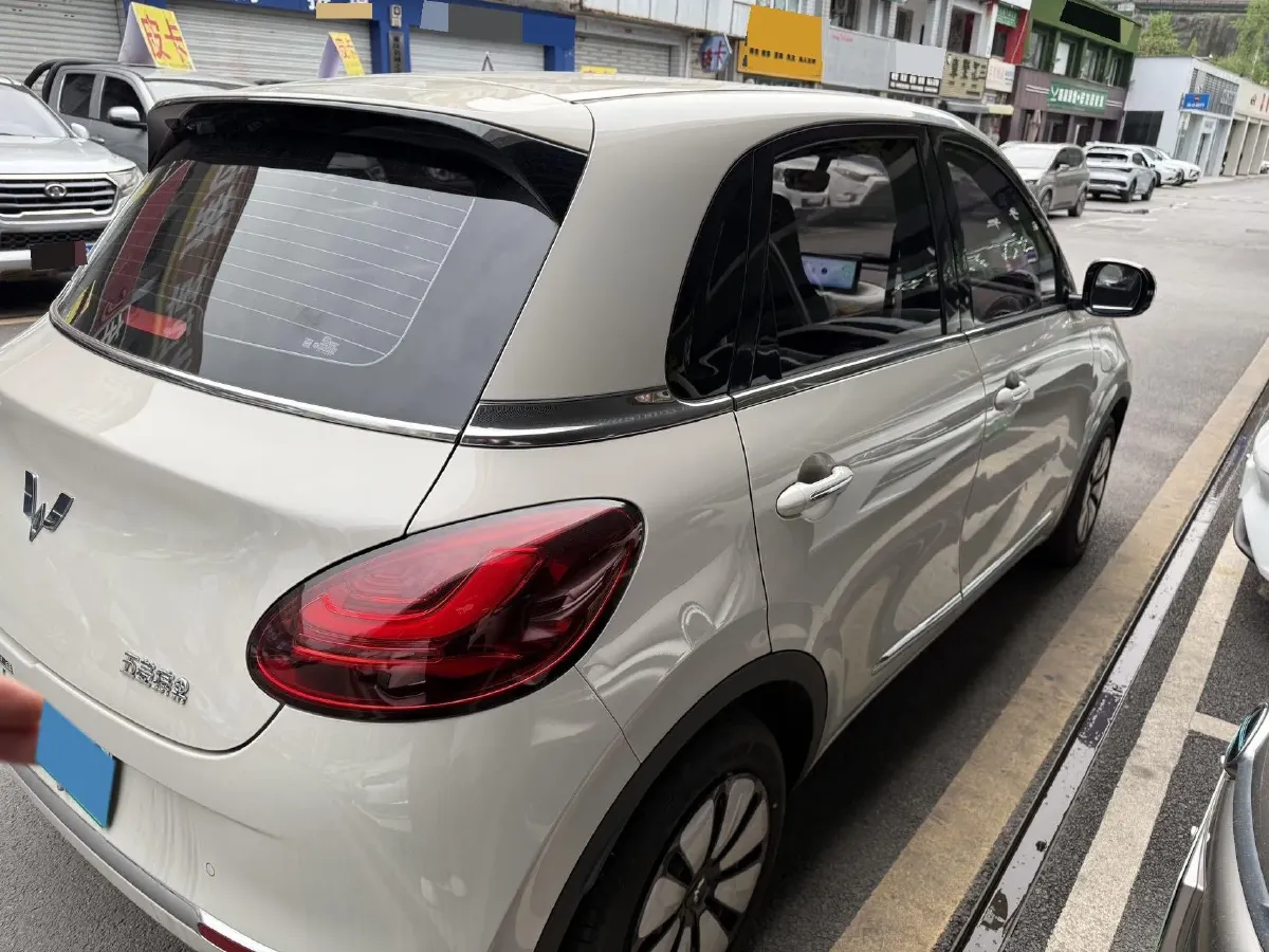 2024 WuLing BinGuo BEV 31.9KWH,autocango,china used car exporter,china ev exporter,chinese used car exporter,chinese used ev exporter