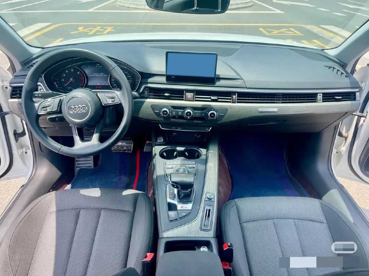 2022 Audi A4L 2.0T 150HP L4 7DCT,autocango,china used car exporter,china ev exporter,chinese used car exporter,chinese used ev exporter