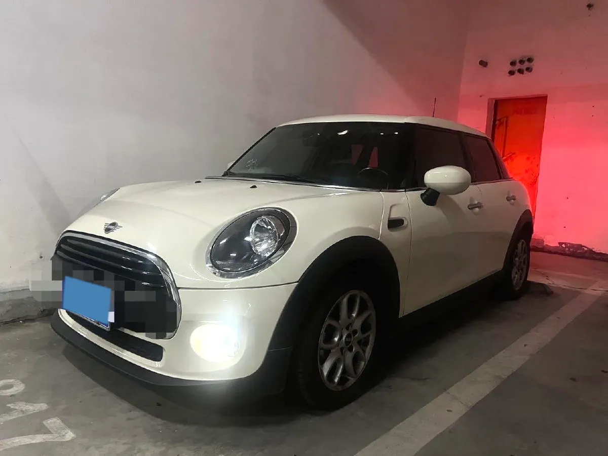 2021 MINI MINI 1.5T 102HP L3 7DCT,autocango,china used car exporter,china ev exporter,chinese used car exporter,chinese used ev exporter