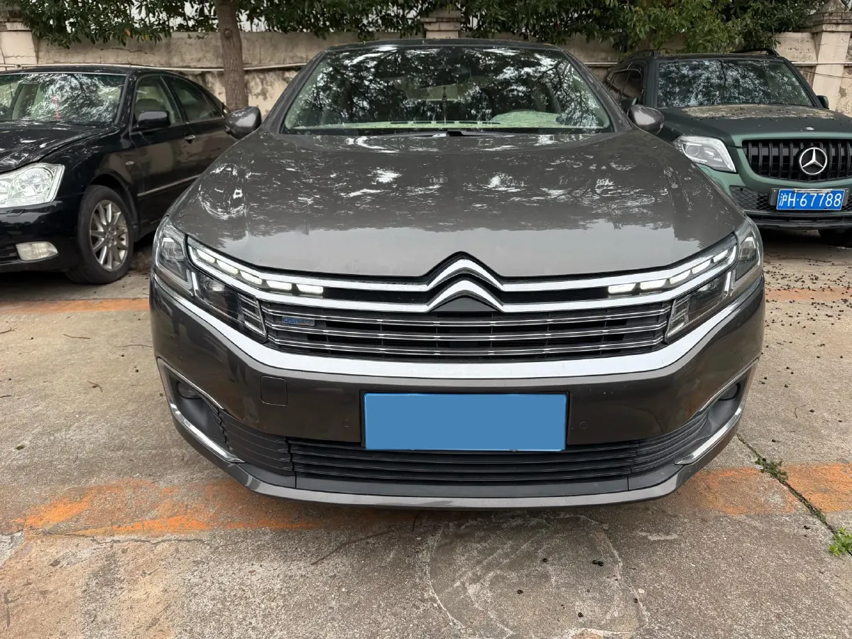 2017 Citroen C6 1.8T 204HP L4 6AT,autocango,china used car exporter,china ev exporter,chinese used car exporter,chinese used ev exporter