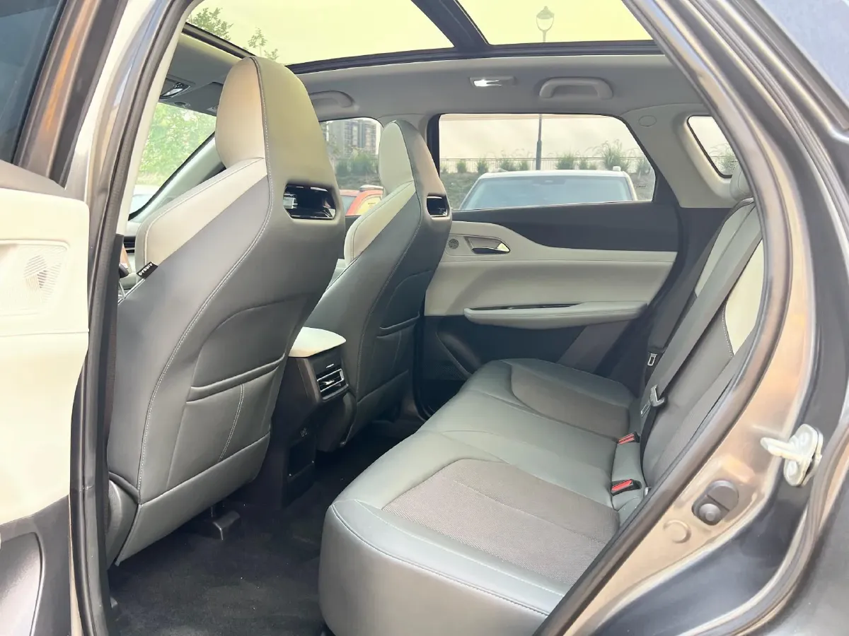 2025 ChangAn UNI-Z 1.5T 188HP L4 7DCT,autocango,china used car exporter,china ev exporter,chinese used car exporter,chinese used ev exporter