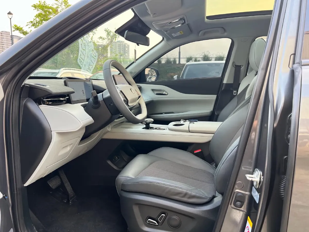 2025 ChangAn UNI-Z 1.5T 188HP L4 7DCT,autocango,china used car exporter,china ev exporter,chinese used car exporter,chinese used ev exporter