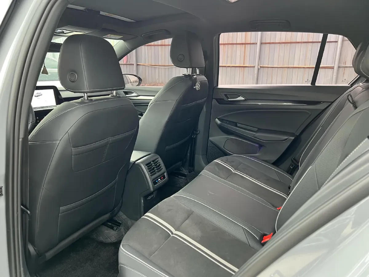 2021 Volkswagen Golf 1.4T 150HP L4 7DCT,autocango,china used car exporter,china ev exporter,chinese used car exporter,chinese used ev exporter