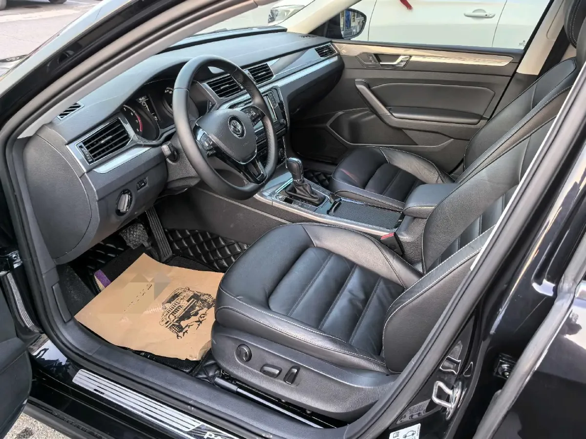 2017 Volkswagen Passat 1.8T 180HP L4 7DCT,autocango,china used car exporter,china ev exporter,chinese used car exporter,chinese used ev exporter