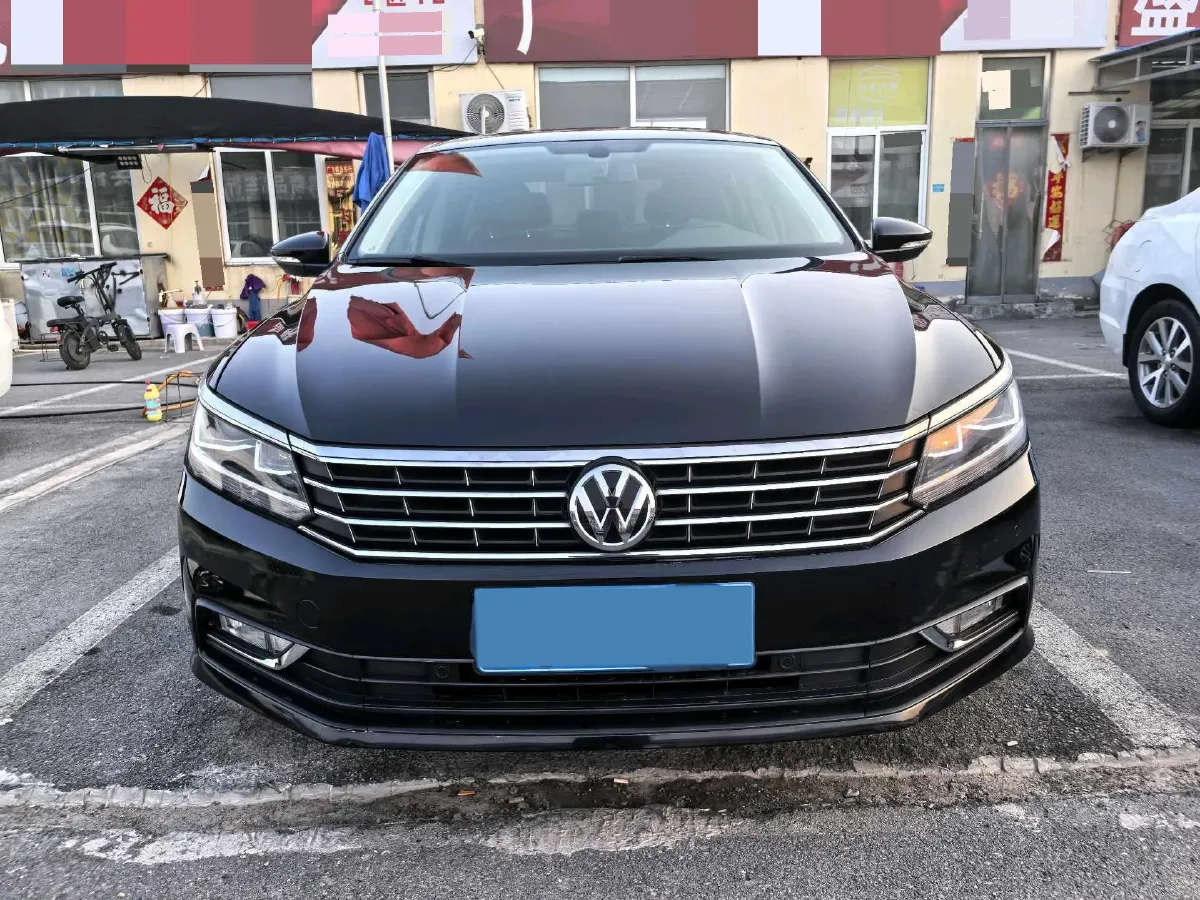 2017 Volkswagen Passat 1.8T 180HP L4 7DCT,autocango,china used car exporter,china ev exporter,chinese used car exporter,chinese used ev exporter