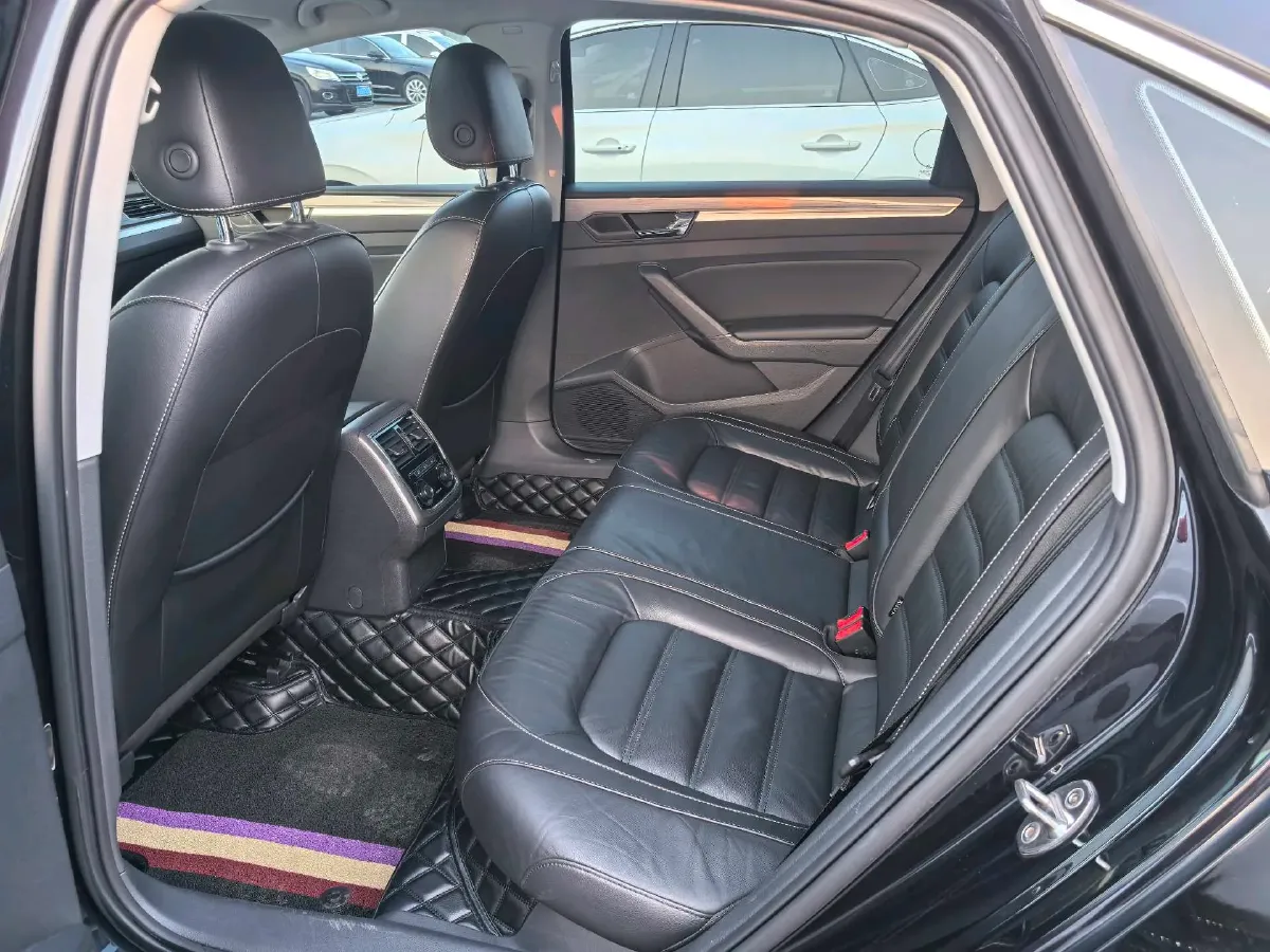 2017 Volkswagen Passat 1.8T 180HP L4 7DCT,autocango,china used car exporter,china ev exporter,chinese used car exporter,chinese used ev exporter