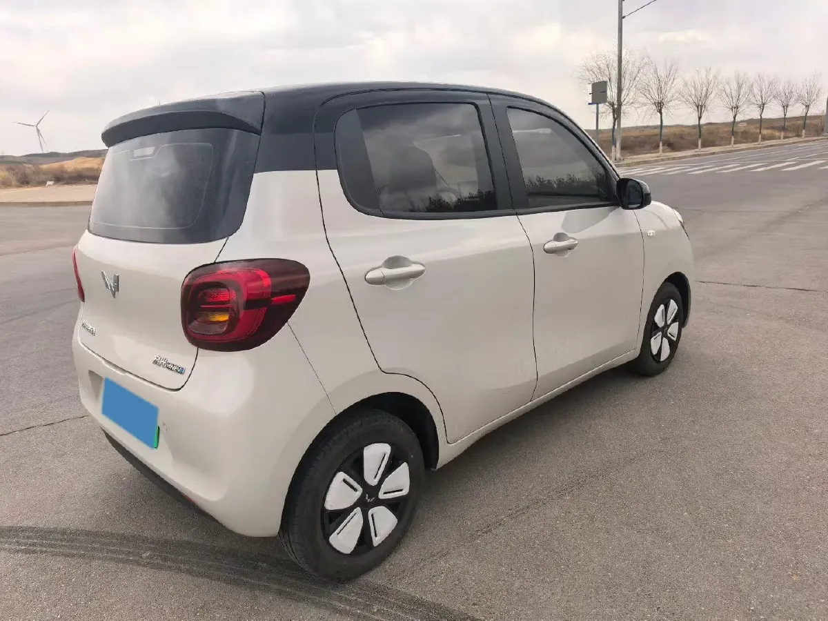 2025 WuLing HongGuang MINI EV BEV 16.2KWH,autocango,china used car exporter,china ev exporter,chinese used car exporter,chinese used ev exporter