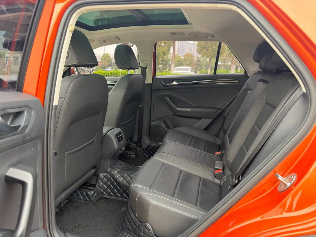 2018 Borgward BX7 2.0T 224HP L4 6AT,autocango,china used car exporter,china ev exporter,chinese used car exporter,chinese used ev exporter