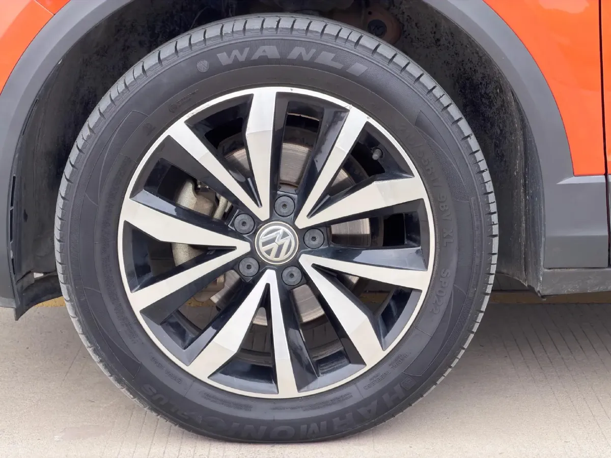 2018 Borgward BX7 2.0T 224HP L4 6AT,autocango,china used car exporter,china ev exporter,chinese used car exporter,chinese used ev exporter