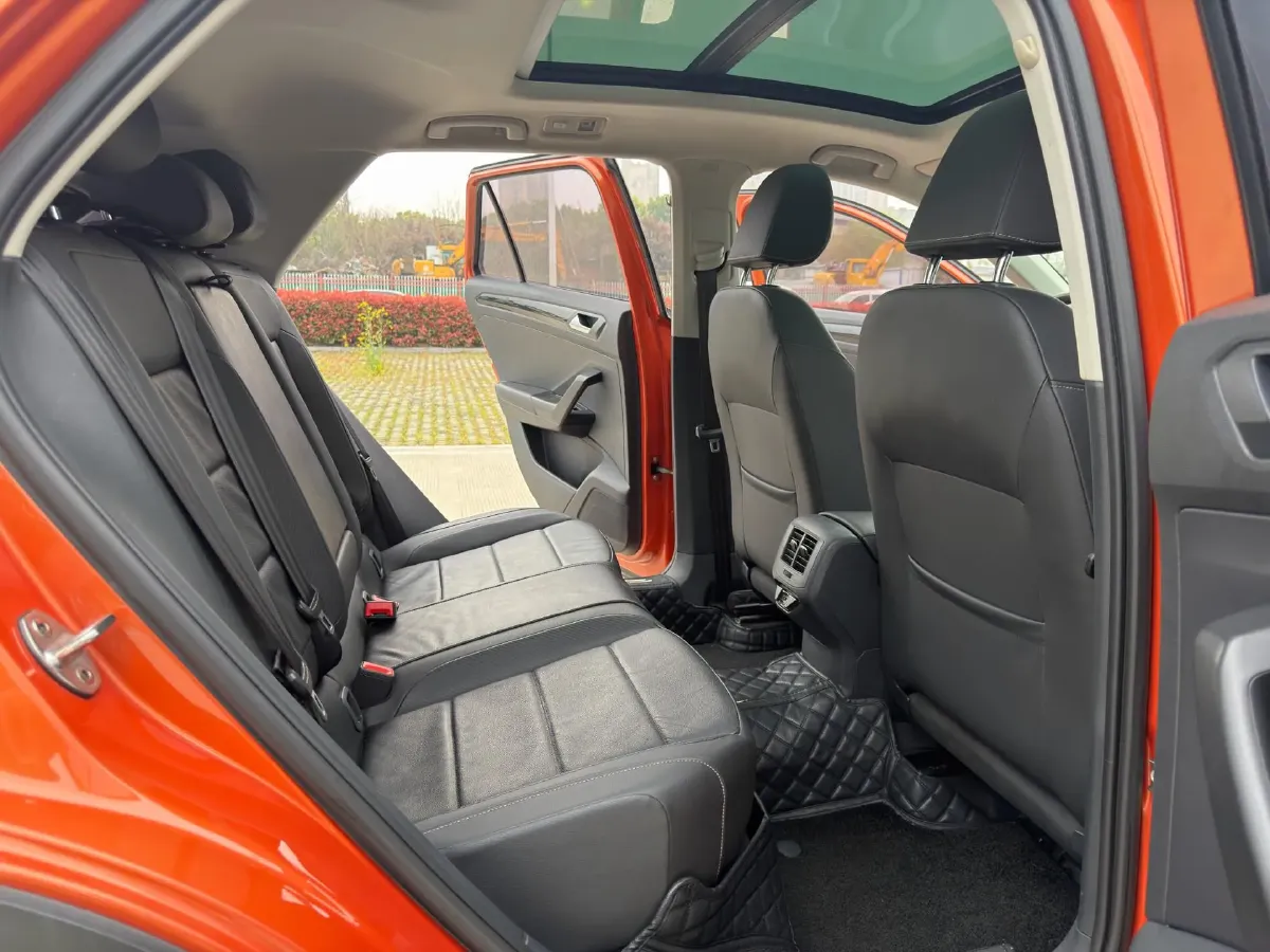 2018 Borgward BX7 2.0T 224HP L4 6AT,autocango,china used car exporter,china ev exporter,chinese used car exporter,chinese used ev exporter